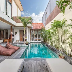 villa-ace.hotelsseminyak.net/