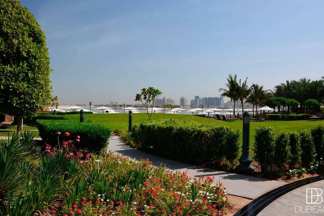 Zabeel Saray Royal Residences Lagoon Villa 두바이